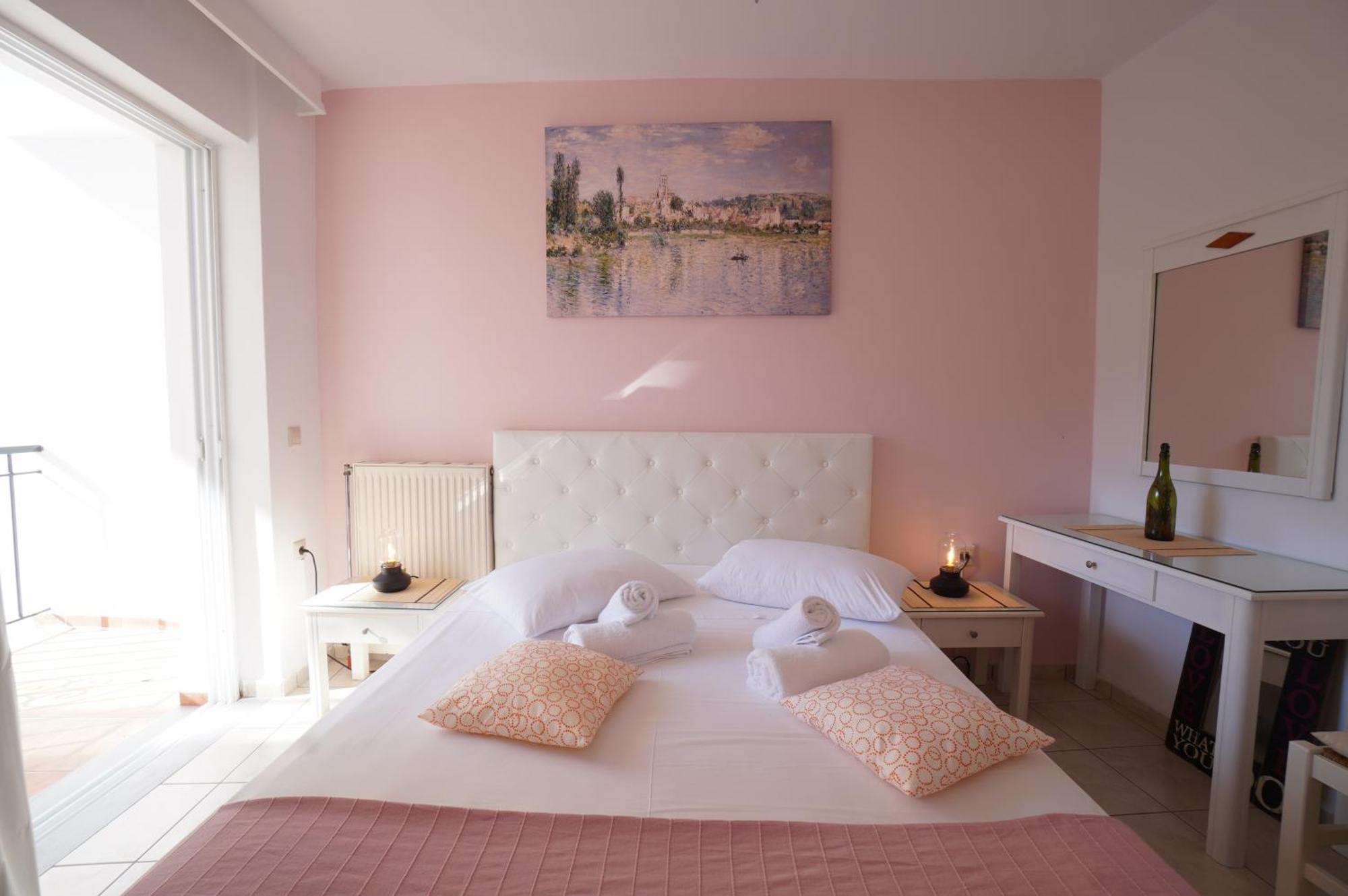 Seafront Spirit Suites Закинтос Екстериор снимка