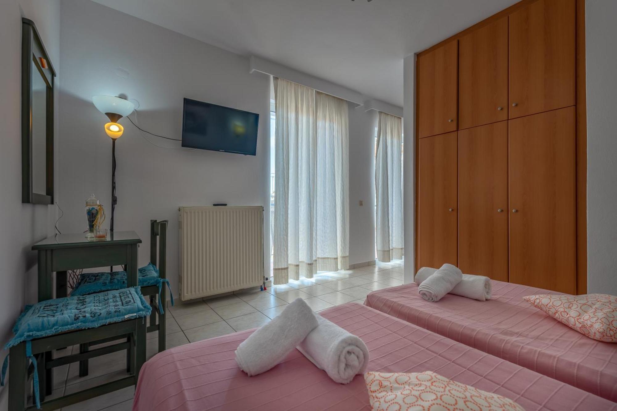 Seafront Spirit Suites Закинтос Стая снимка