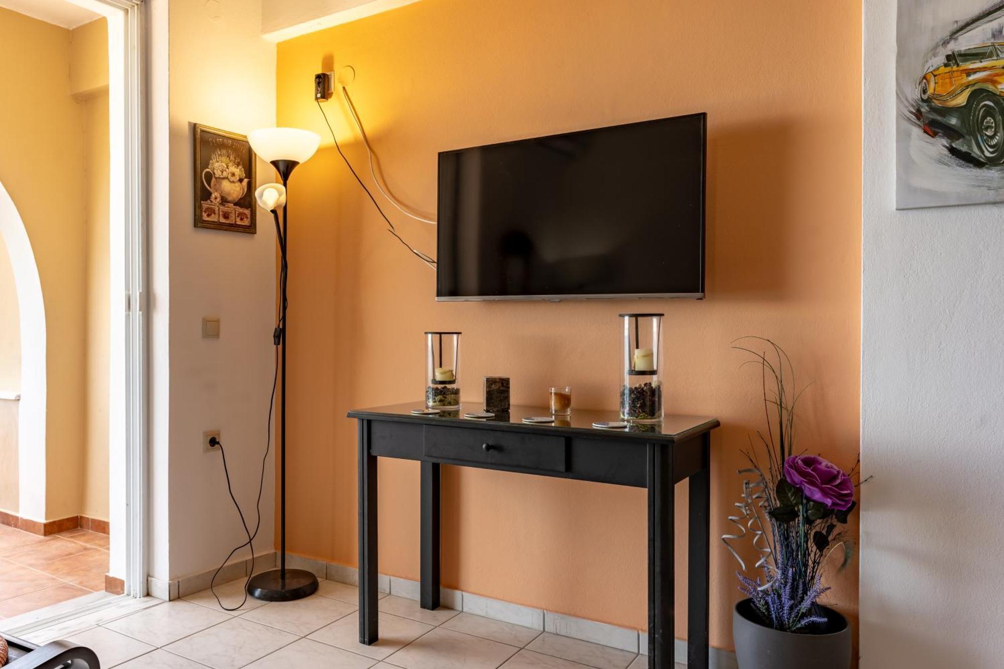 Seafront Spirit Suites Закинтос Стая снимка