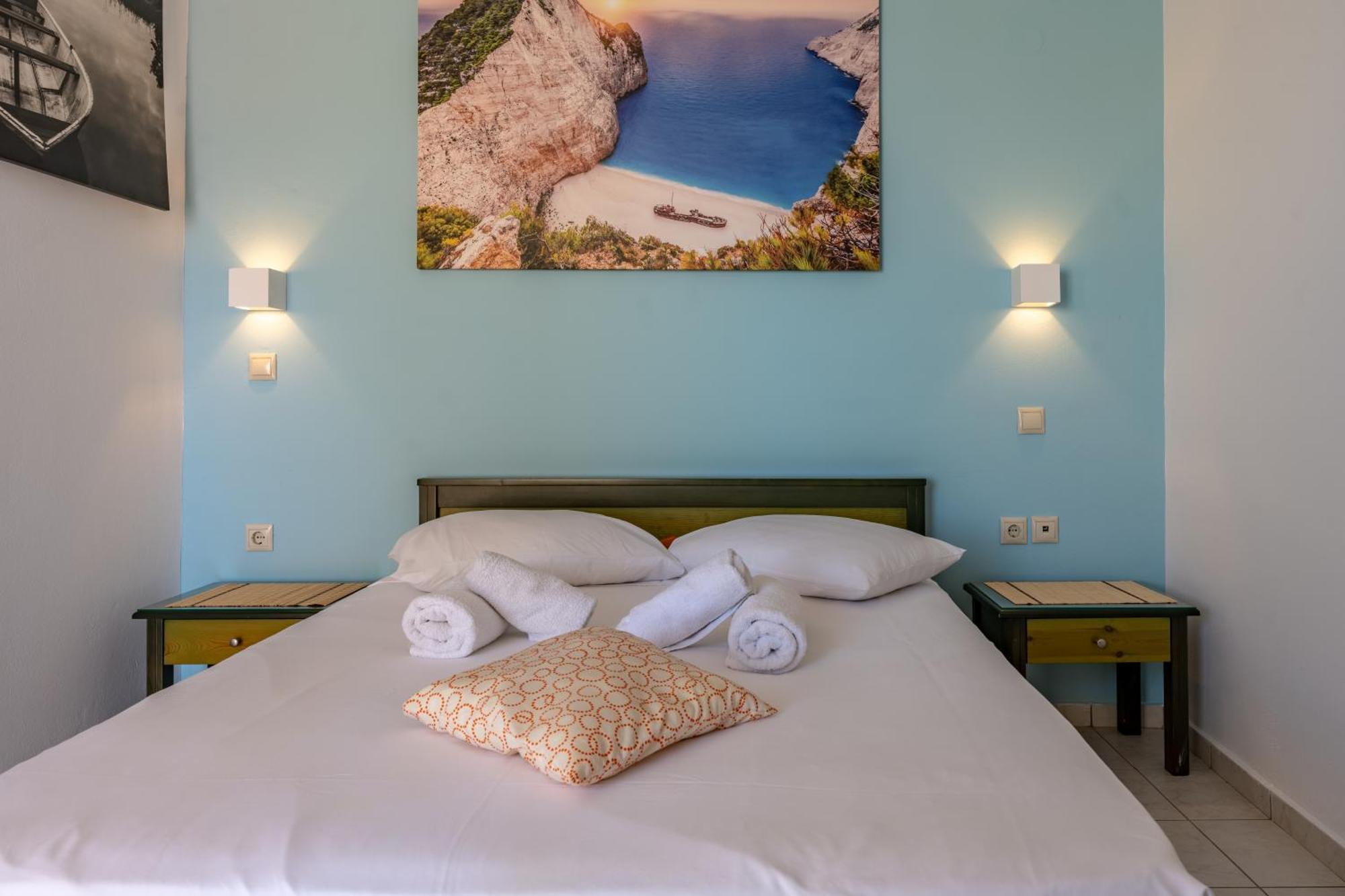 Seafront Spirit Suites Закинтос Екстериор снимка