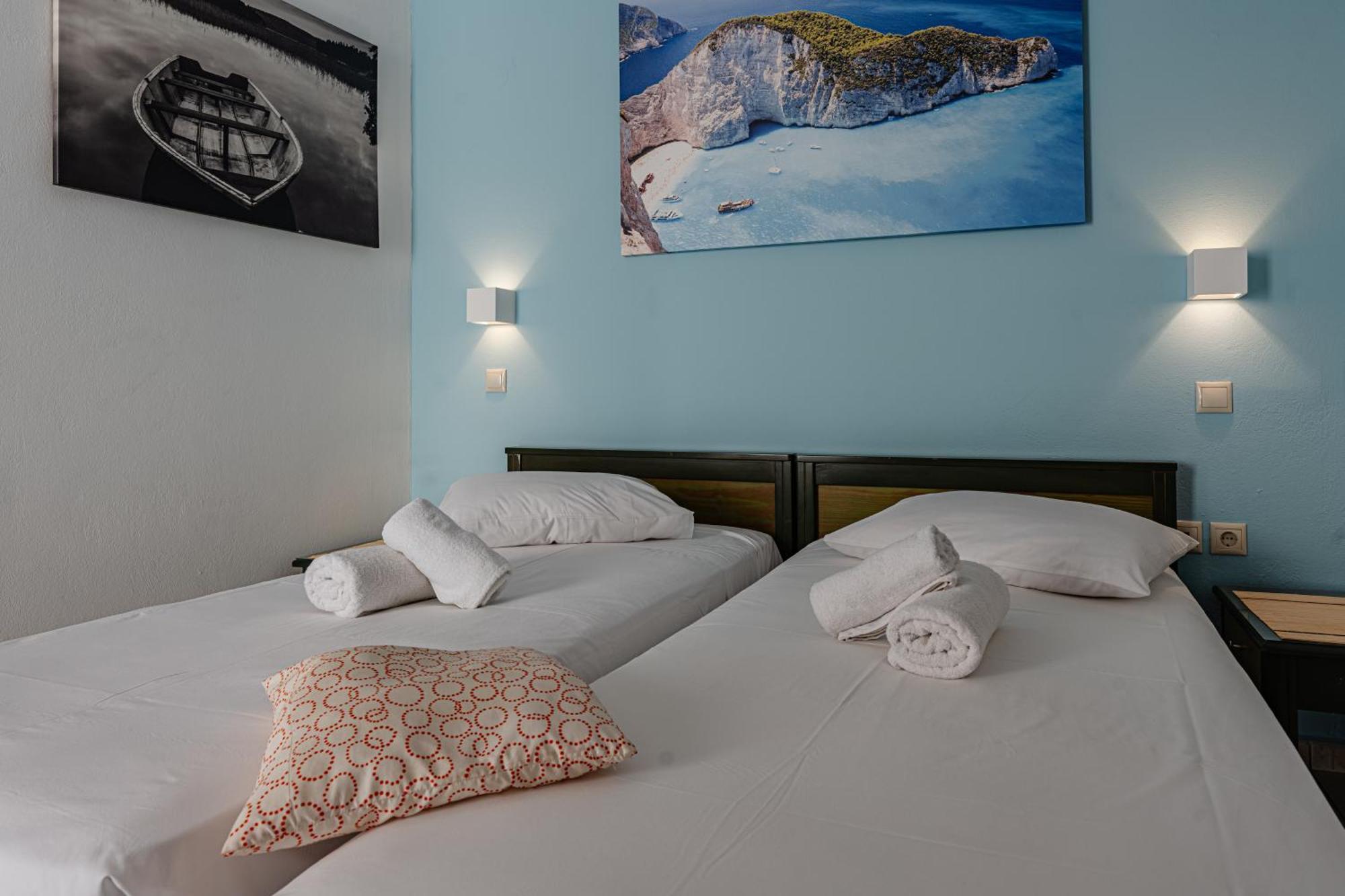 Seafront Spirit Suites Закинтос Стая снимка